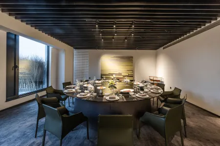 JC Hotel (Yixing Jiubin South Road) Отели рядом с достопримечательностью «Longbeishan Forest Park»