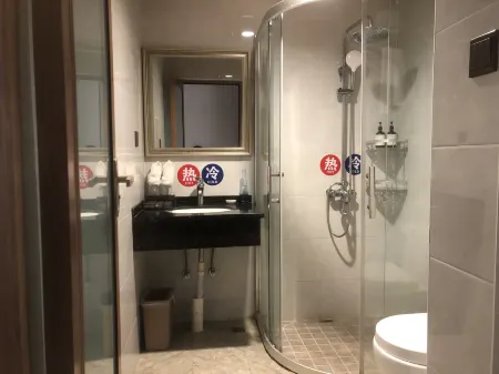 DNA Aesthetic Homestay · Ancient Village Отели в г. Цюаньнань