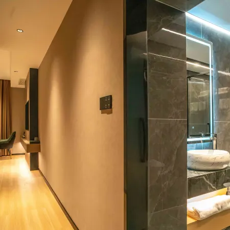 Unitour Hotel (Huanjiang, Hechi)