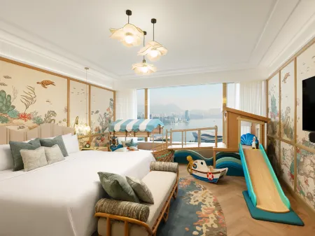 Island Shangri-La, Hong Kong Отели рядом с достопримечательностью «Музей мадам Тюссо»
