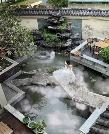 Star Lake Lanyue Song Culture Guesthouse (Zhaoqing Qixingyan Scenic Area) Отели рядом с достопримечательностью «Liqiao Floor»