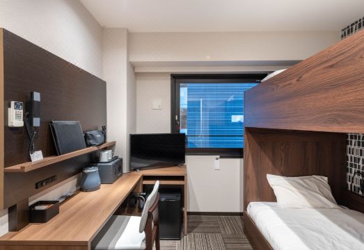 호텔 산리오트 오사카 혼마치