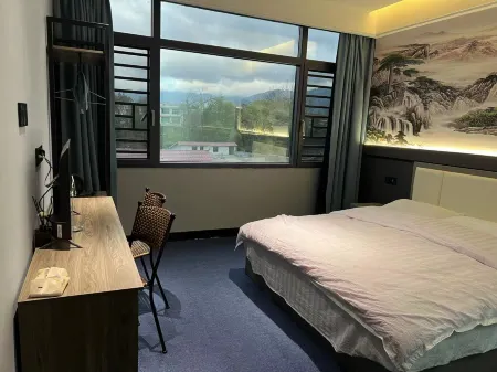 Tongfulou Hotel Отели рядом с достопримечательностью «Zijiang scenery belt»