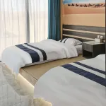 Enjoy the Starry and Desert Scenery Hotel