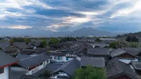 Juhe · Holiday | Naxi Courtyard Holiday Cultural and Beautiful Accommodation - Romanttinen