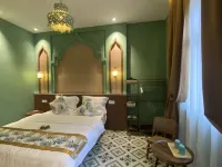 Xingmu Inn (Dongxing Port)