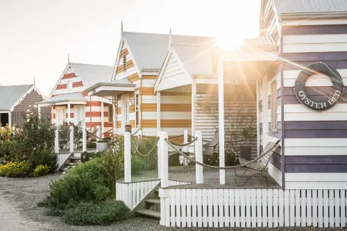 Beach Huts Middleton Hotels in Goolwa