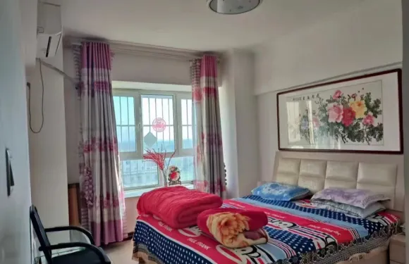 房東張女士一家公寓