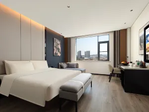 Shangrao Wuyue Plaza Phoenix west avenue Atour Hotel