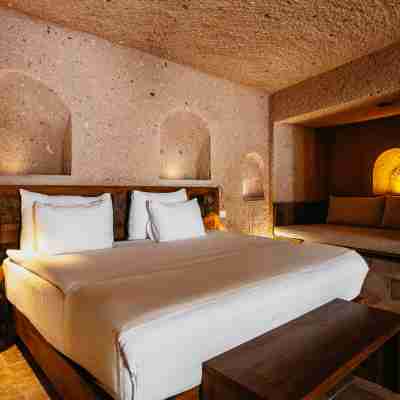 Millstone Cave Suites Hotel Rooms