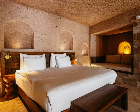 Millstone Cave Suites Hotel