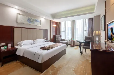 Furong International Hotel Отели рядом с достопримечательностью «Yangsha Lake Colorful Flower Field»