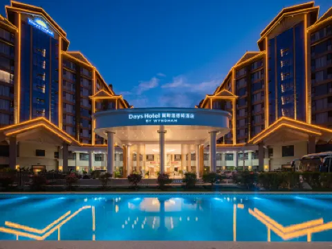Days Hotel & Suites by Wyndham (Xishuangbanna Jinghong Sunac International Resort Store) Hotels near Sunac Xishuangbanna Resort