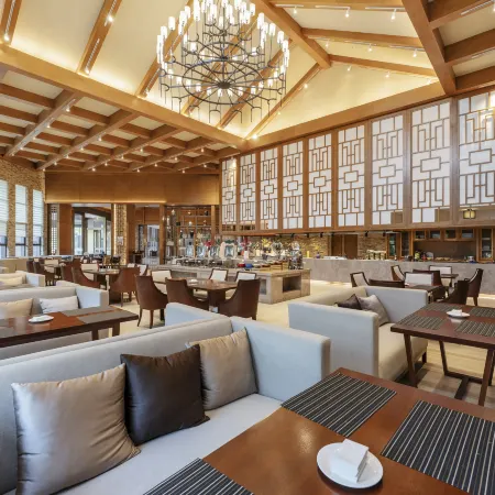 Baizhi Mountain Hotel