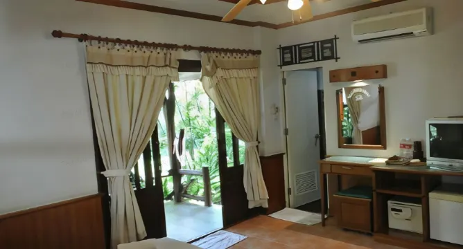 سالاد بيتش ريزورت الغرف Photos