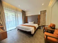 Enping Panhu Villa