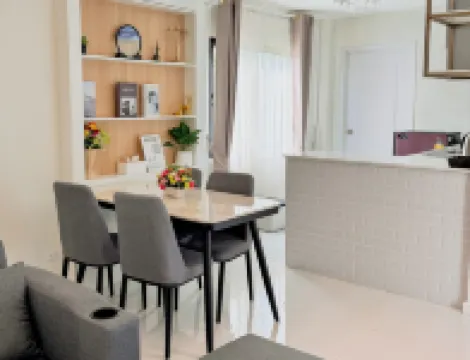 ดิเอเวอร์เรส พูลวิลล่า เขาใหญ่