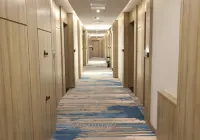 โรงแรม ฮอลิเดย์ หลี่จิน - ที่มีที่จอดรถ