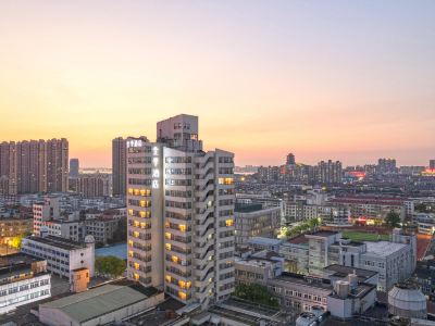 JI Hotel (Jiangyin Zhongshan Park Subway Station Ba Bai Ban)