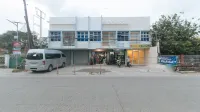RedDoorz @ EBM One Building Hotels in Oton