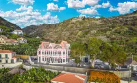 1905 Zino's Palace Các khách sạn ở Ponta do Sol
