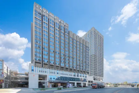 Lavande Hotel (Jingzhou High-speed Railway Station Fangte Branch)