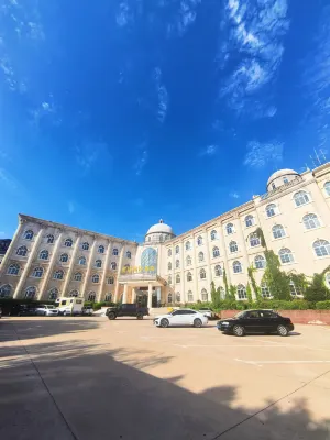 Roman Holiday Hotel
