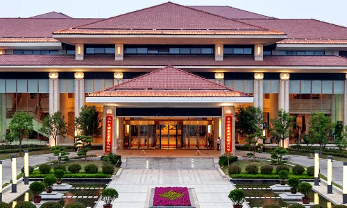 Swan Lake International Hotel