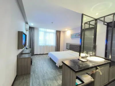 Jichu hotel (Jingzhou ocean world store) Hotels near Jingzhou Xiaomeisha Aquarium