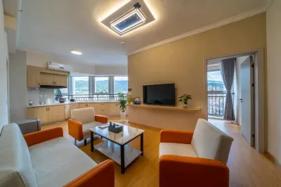 雲上寓見·Meet you山海城景輕奢美宿（大理高鐵站州人民醫院店） 西南科技大學附近的飯店