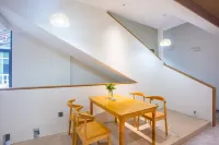 Tingfeng Yinhu · Life Boutique Design Leisure Resort Hotel (Dajinhu)