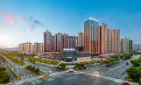 Deli Hotel (Deli Plaza, Yudong Avenue, Yulin) Hotels near Shizheng Square