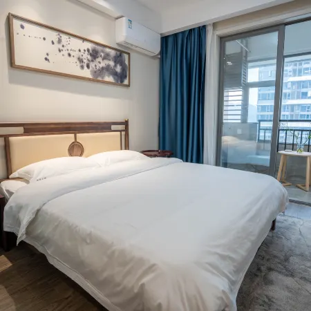 Min Hou Rivertown Hotel