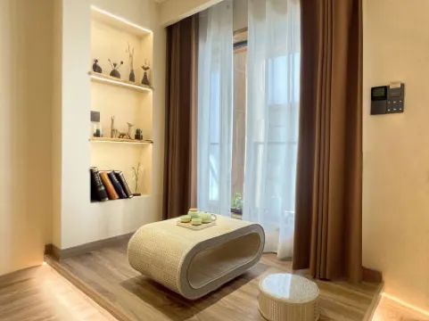 Piedmont Hot Spring Villa Отели в г. Цзючжайгоу