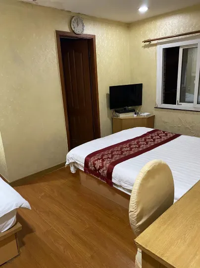 Shanghai Fuzheng Hotel