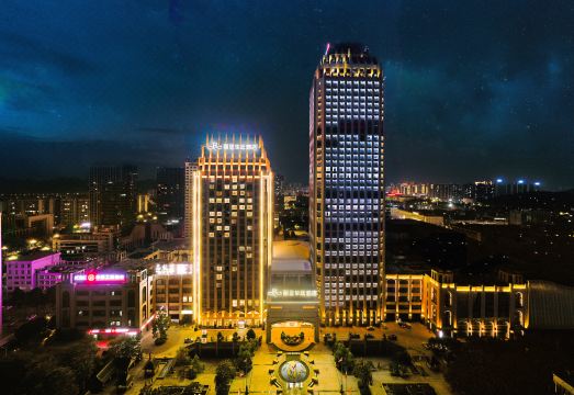 4. 충쭤 그랜드 리..