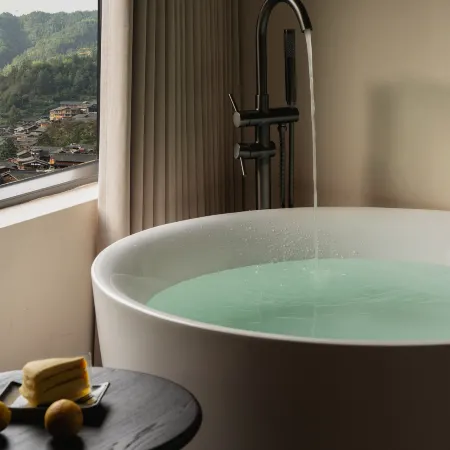 Suyan·Lishang Art Gallery B&B (Xijiang Thousand-Household Miao Village Viewing Platform Branch)