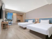 Homeinn · neo (Wuhan Huazhong University of Science and Technology World City) Hotels near Optics Valley