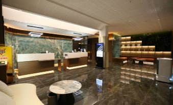 Anlan Qingyun Hotel (Guigang High-Speed Railway Station)