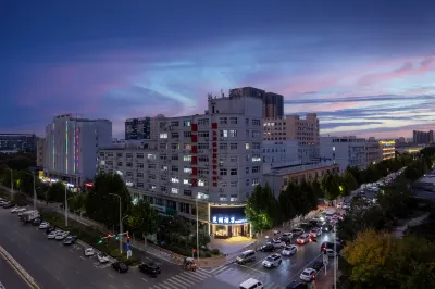 Zhengzhou Man Yi Hotel (by opening the eighth street by opening the center of the subway station)
