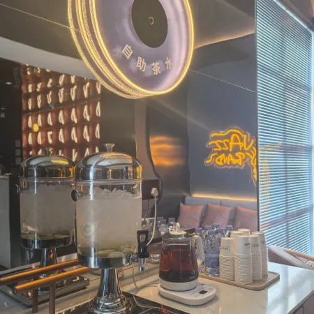 MANNSIC Hotel (Shenzhen Shekou Sea World Subway Station) Отели рядом с достопримечательностью «Порт Шэкоу»