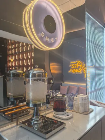 MANNSIC Hotel (Shenzhen Haishang Shijie Subway Station) Отели рядом с достопримечательностью «CPC Shenzhen Nanshan Committee Party School»