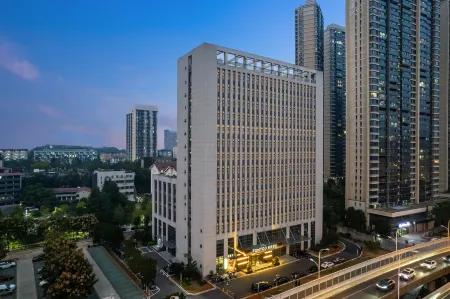 Fontoo Hotel Wuhan Xiongchu Avenue Отели рядом с достопримечательностью «China University of Geosciences»