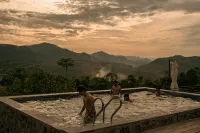 Ora Hill Farmstay & Glamping Hoa Binh Hotels in Cao Phong District