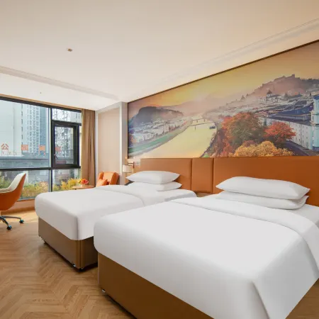 Vienna Hotel (Bijie Jinsha Taishan Road Langyue Square）