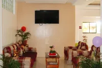 RedDoorz @ LS Suites Poblacion Culasi Antique Hotels in Culasi