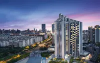 Libo Hotel (Kunming Tongde Square Jinxing Metro Station) Hotels in Kunming Beishi District