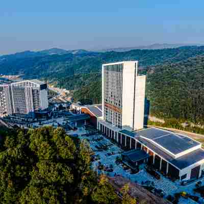 รีสอร์ทรีกัลพาเลซน้ำพุร้อน เฉากวน Hotel Exterior