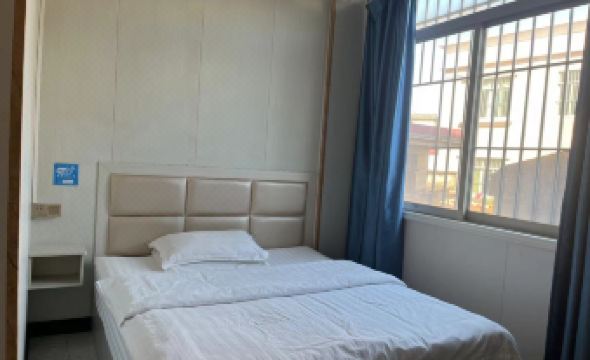 Zhongshan Trendy Apartment (Zhongshan Station Dongzhen Street)