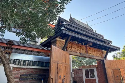 Chiangmai Lanna &  Modern Loft Hotel Hotels near Wat Chiang Saen